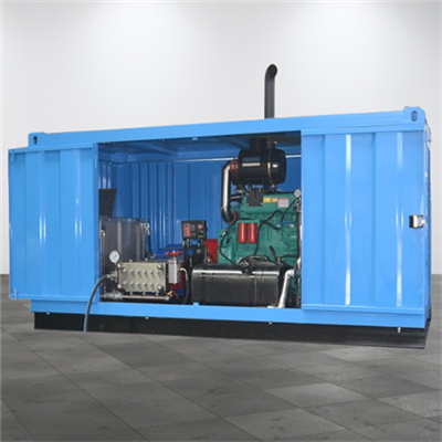 Stroj za čiščenje rezervoarjev